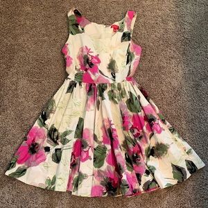 ELLE Floral A-Line Dress - Size 6 : WITH POCKETS